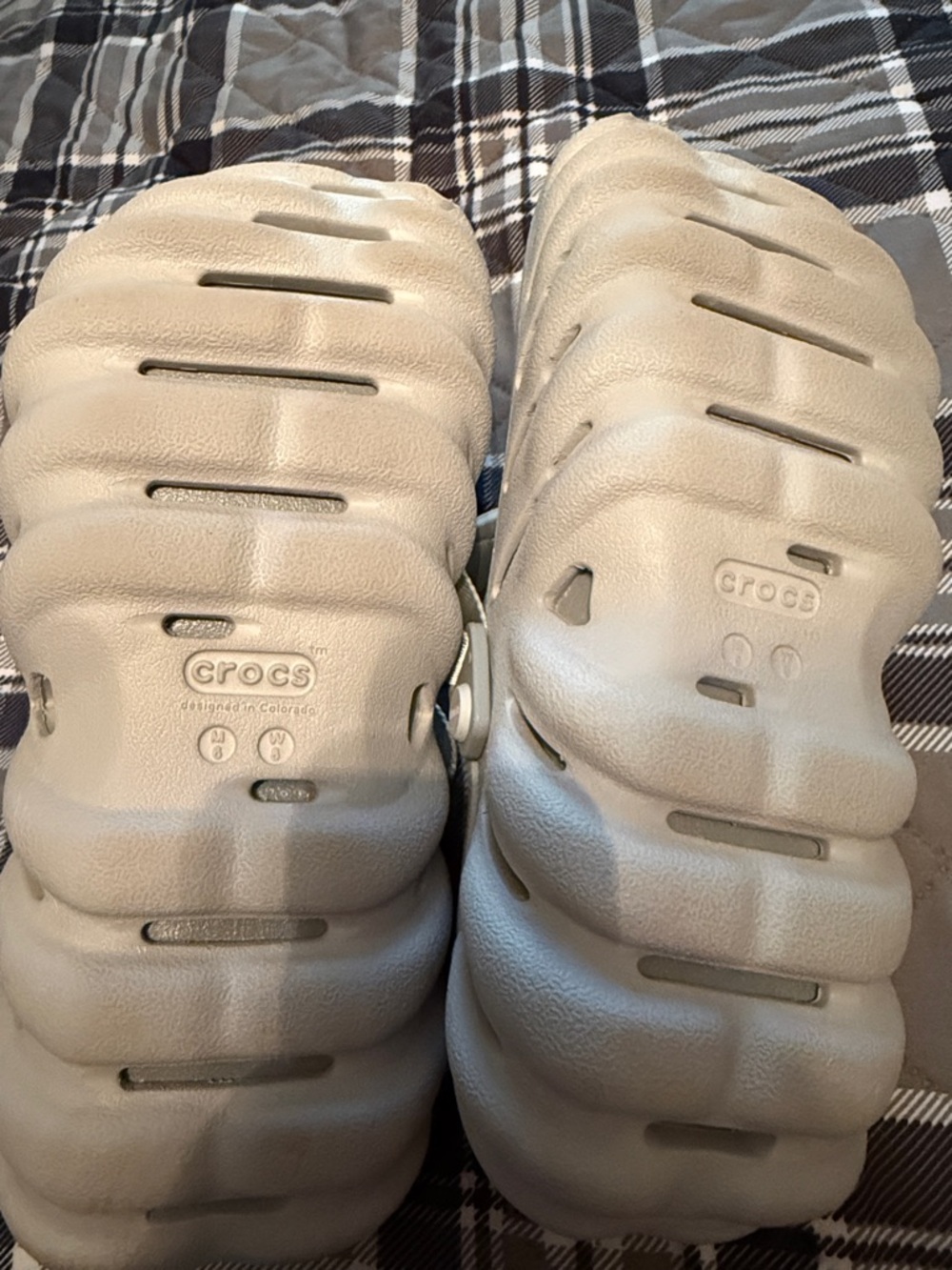 Crocs - Picture 3 of 4